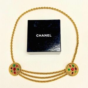 Vintage CHANEL belt with gold-tone metal links